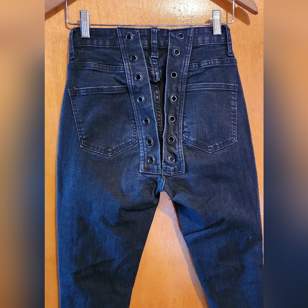 Akira Jeans